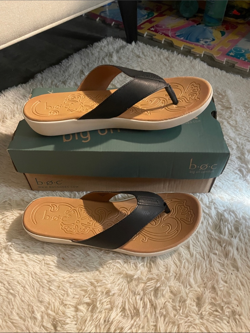 b.o.c. Black and Tan Flip Flop Sandals
